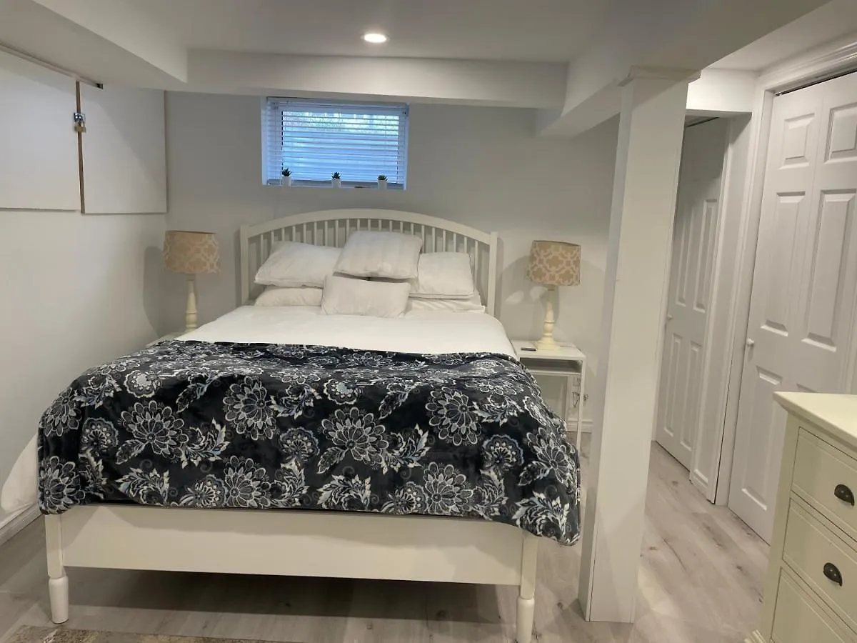 Newly Renovated 2 Bedroom 1 Ba *10 Min Walk To Falls* Niagara Şelalesi